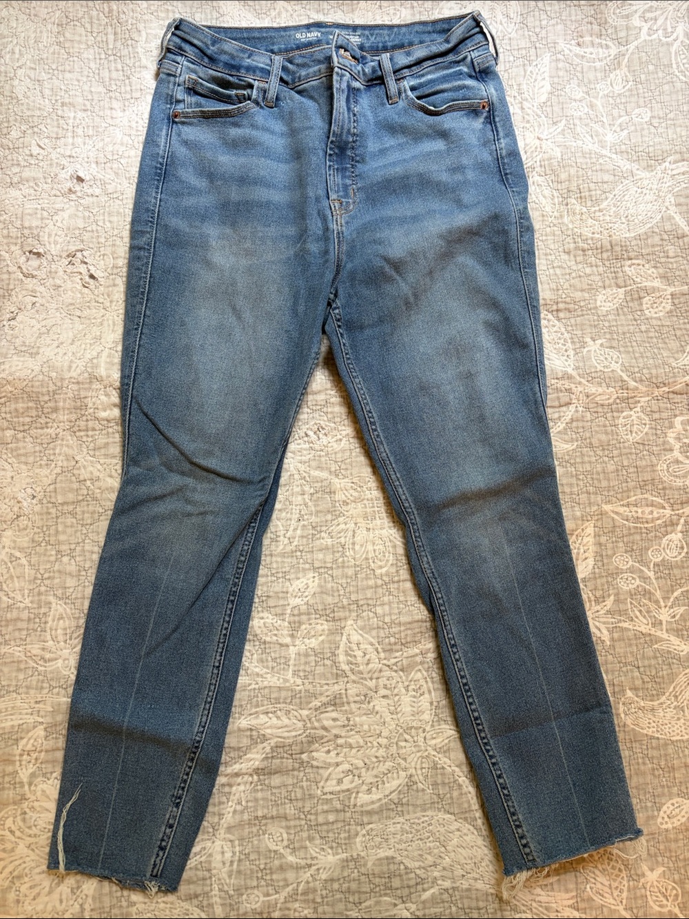 Old Navy Extra High-rise Rockstar super skinny jeans